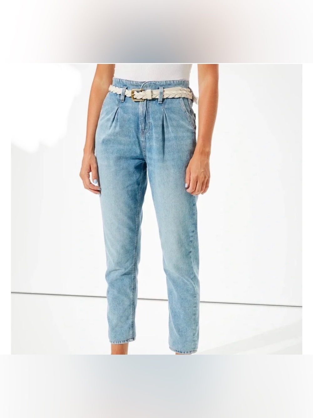 NWT American Eagle Outfitters Pleated Mom Jeans Size 16